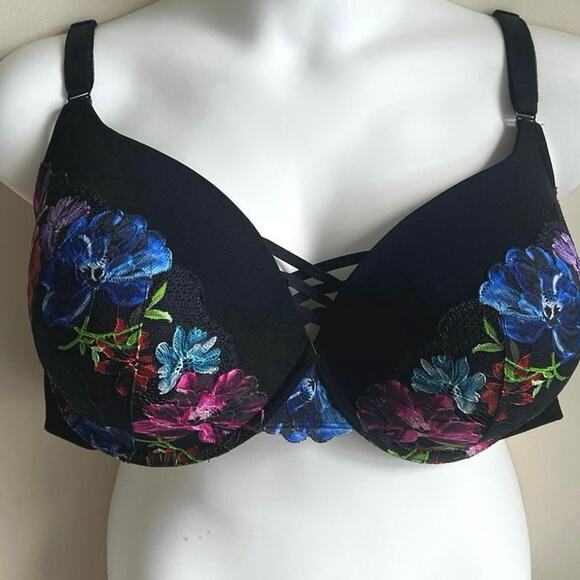 Torrid Curve Plus Size Bras Lot 46DDD Push-Up &‎ T-Shirt Black Lace Floral - Picture 1 of 9